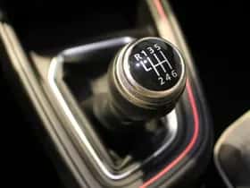 Renault Clio (2024) thumbnail 24