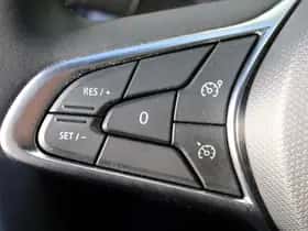 Renault Clio (2024) thumbnail 17