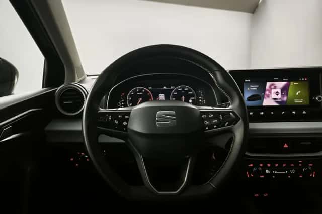SEAT Ibiza (2024) thumbnail 3