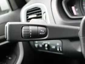 Volvo V40 (2018) thumbnail 15