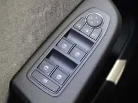 Renault Clio (2024) thumbnail 17