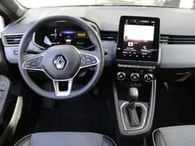 Renault Clio (2024) thumbnail 3