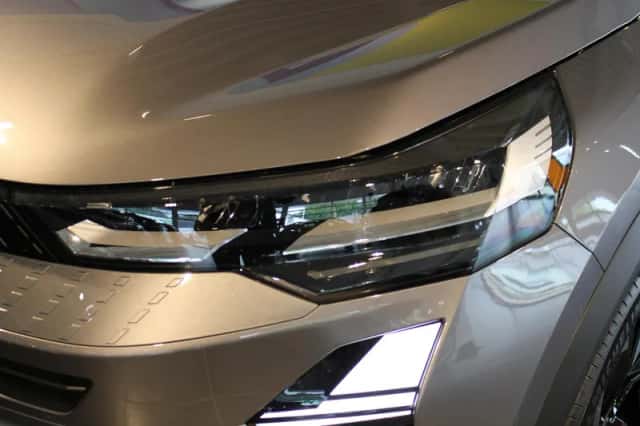 Renault Captur (2026) thumbnail 6