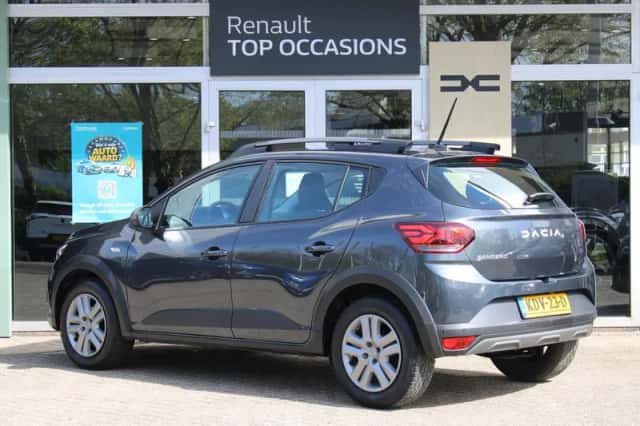 Dacia Sandero Stepway (2023) thumbnail 6