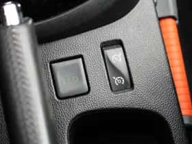 Renault Captur (2016) thumbnail 23