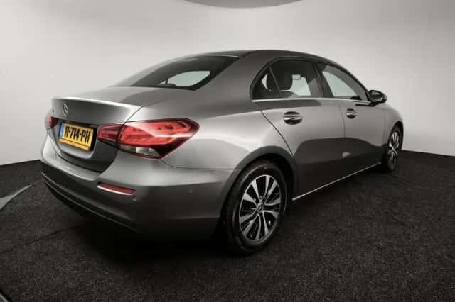 Mercedes-Benz A-Klasse (2020) thumbnail 2