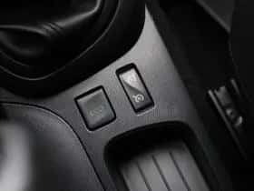 Renault Captur (2016) thumbnail 29