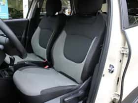 Renault Captur (2016) thumbnail 8