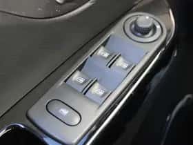 Renault Captur (2014) thumbnail 14