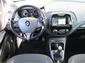 Renault Captur (2014) thumbnail 3