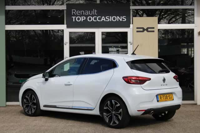 Renault Clio (2022) thumbnail 6