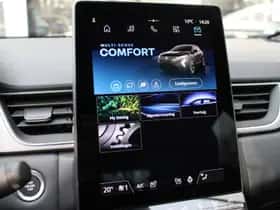 Renault Captur (2024) thumbnail 33