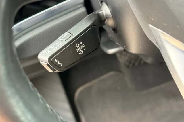Audi Q3 (2021) thumbnail 6