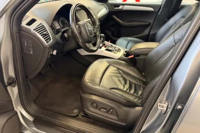 Audi Q5 (2009) thumbnail 6