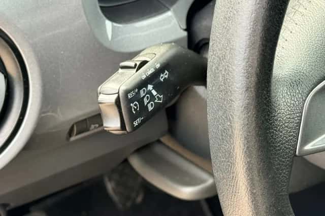 SEAT Mii (2018) thumbnail 6
