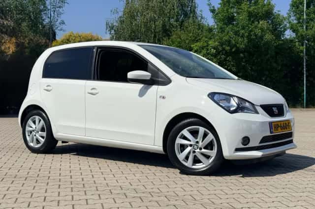 SEAT Mii (2015) thumbnail 1