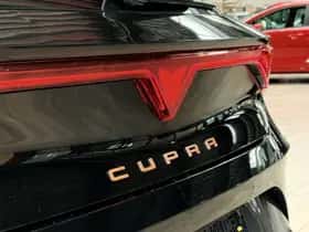 CUPRA Leon (2025) thumbnail 11