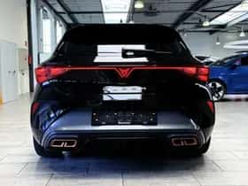 CUPRA Leon (2025) thumbnail 4