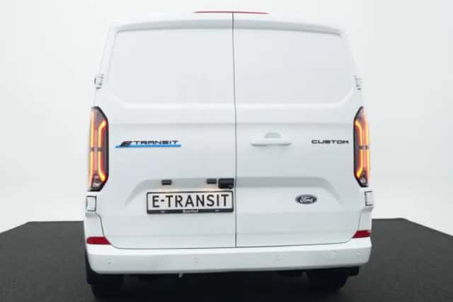 Ford E-Transit Custom (2025) thumbnail 3
