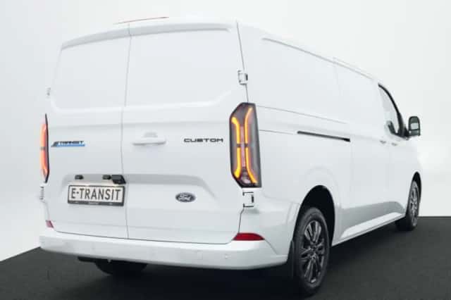 Ford E-Transit Custom (2025) thumbnail 4