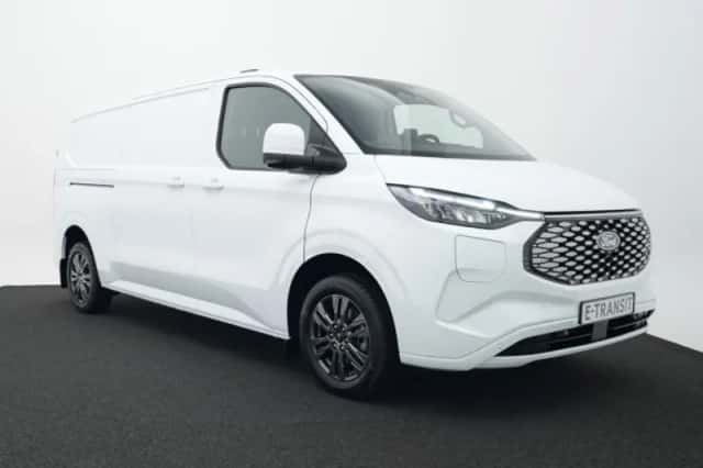 Ford E-Transit Custom (2025) thumbnail 6