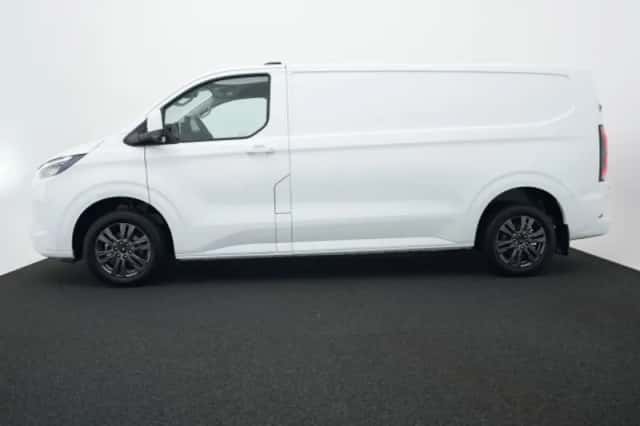 Ford E-Transit Custom (2025) thumbnail 1