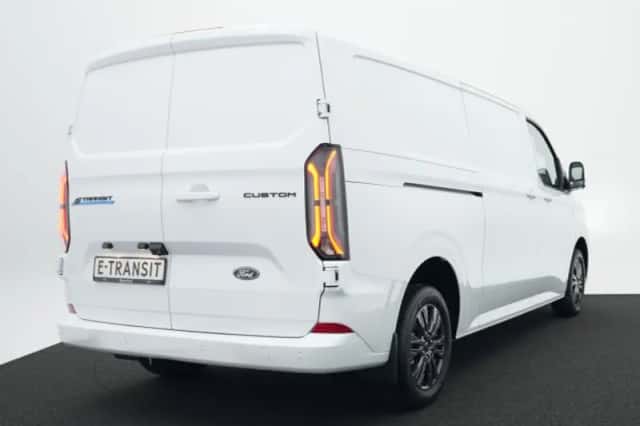 Ford E-Transit Custom (2025) thumbnail 4