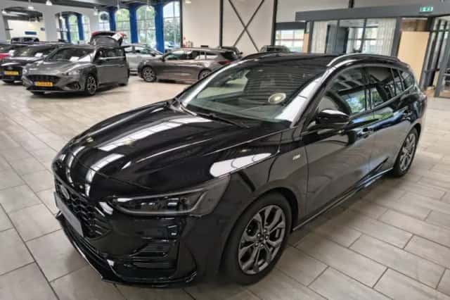 Ford Focus (2025) thumbnail 2