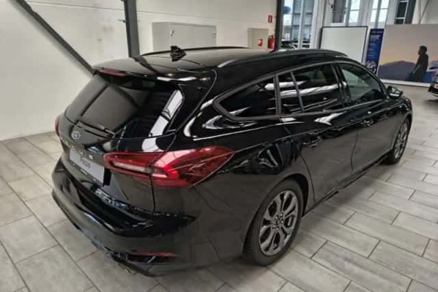 Ford Focus (2025) thumbnail 4