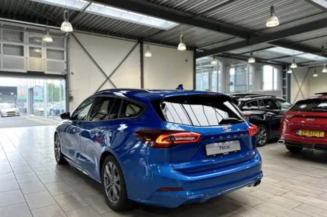 Ford Focus (2025) thumbnail 2