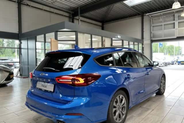 Ford Focus (2025) thumbnail 5