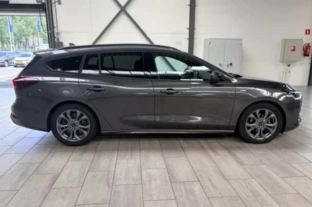 Ford Focus (2025) thumbnail 6