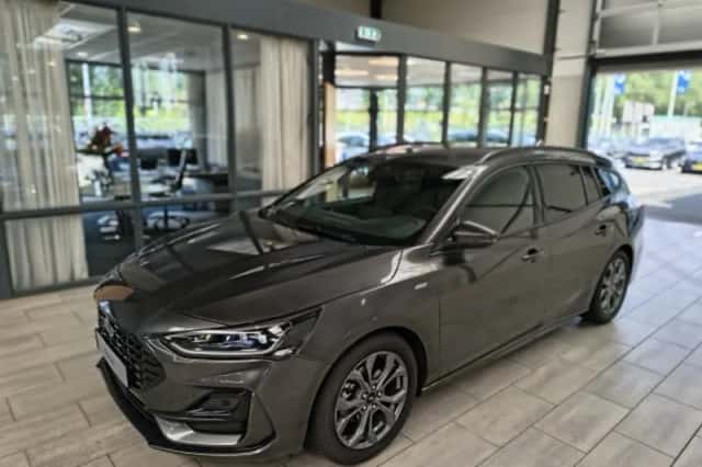 Ford Focus (2025) thumbnail 1