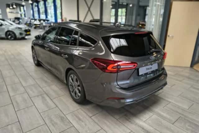 Ford Focus (2025) thumbnail 4