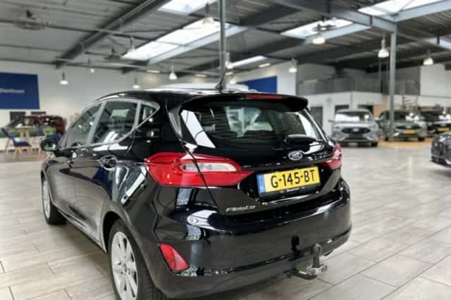 Ford Fiesta (2019) thumbnail 2