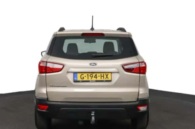 Ford EcoSport (2019) thumbnail 4