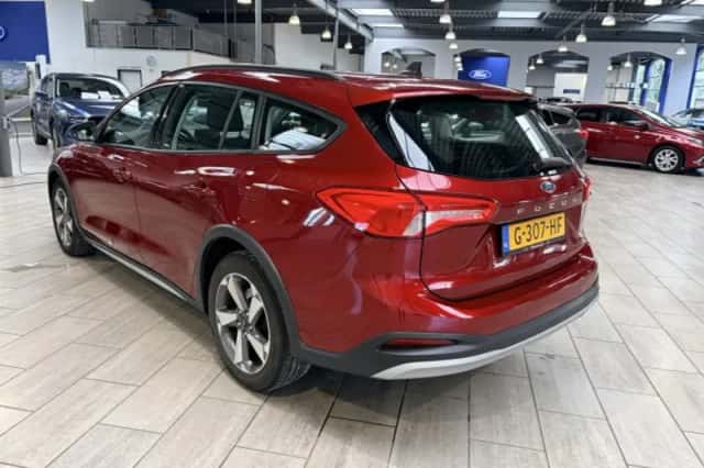Ford Focus (2019) thumbnail 4