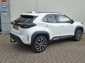 Toyota Yaris Cross (2024) thumbnail 3