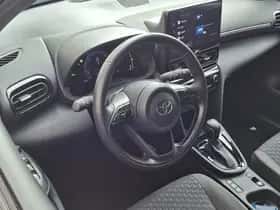 Toyota Yaris Cross (2024) thumbnail 4
