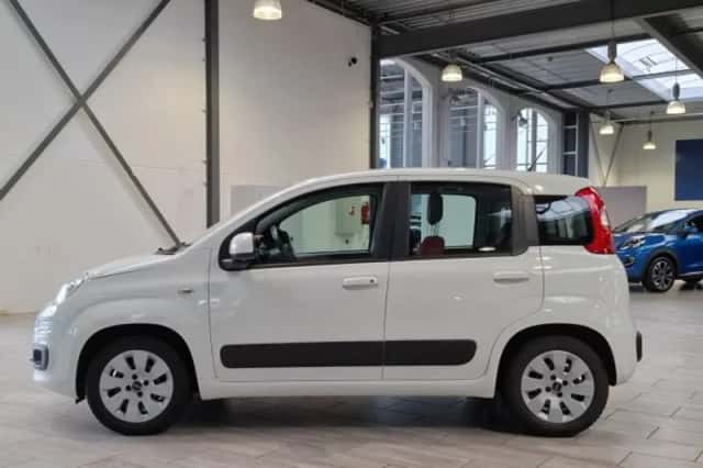 Fiat Panda (2015) thumbnail 2