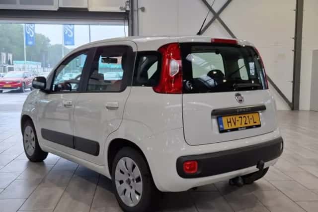 Fiat Panda (2015) thumbnail 3