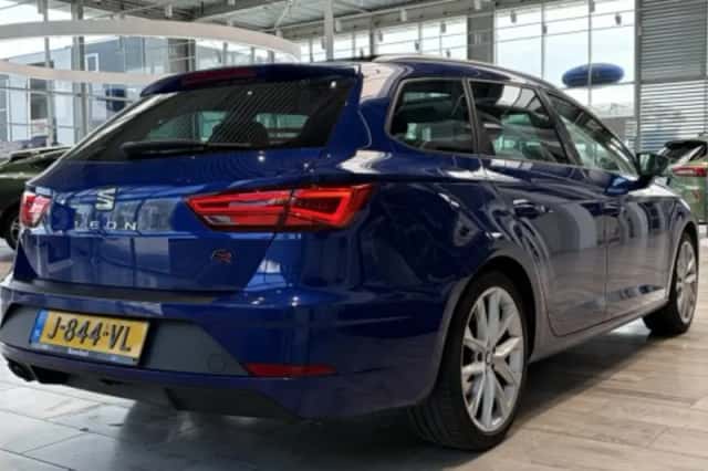 SEAT Leon (2017) thumbnail 5