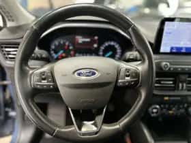 Ford Focus thumbnail 12