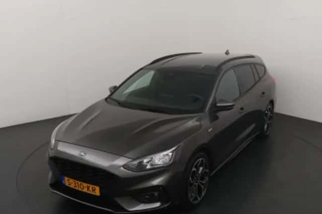 Ford Focus (2023) thumbnail 2