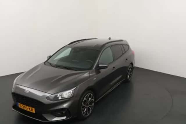Ford Focus (2023) thumbnail 2