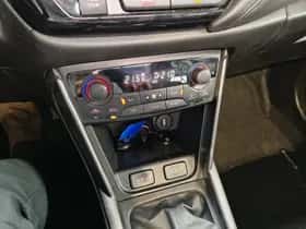 Suzuki S-Cross thumbnail 12