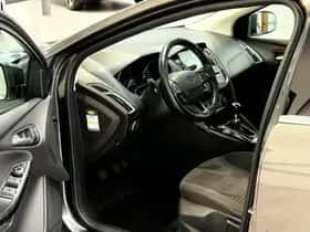 Ford Focus (2016) thumbnail 12