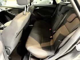 Ford Focus (2016) thumbnail 24