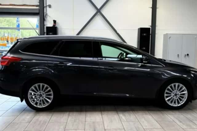 Ford Focus (2016) thumbnail 6