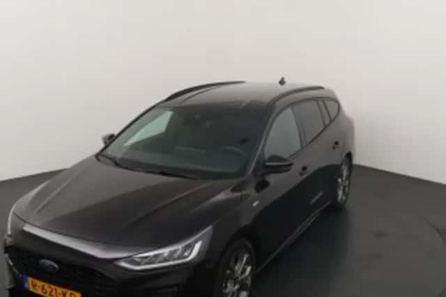 Ford Focus (2023) thumbnail 4
